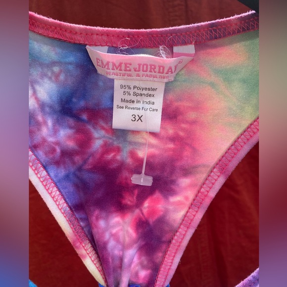 205-You Are Colourful🌈 Emme Jordan Tye Dye Tie Back Tank - Picture 3 of 7
